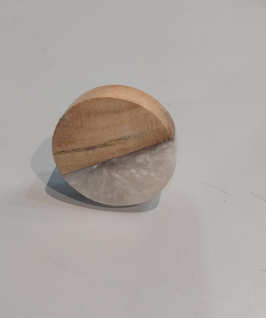 Wood & Resin Decorative Holder – Handmade Natural Wood & Resin Home Décor