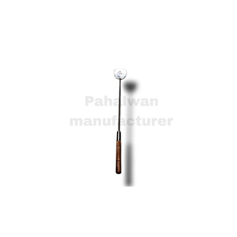 Stainless Finish Steel Palta with Heat-Resistant Wooden Handle