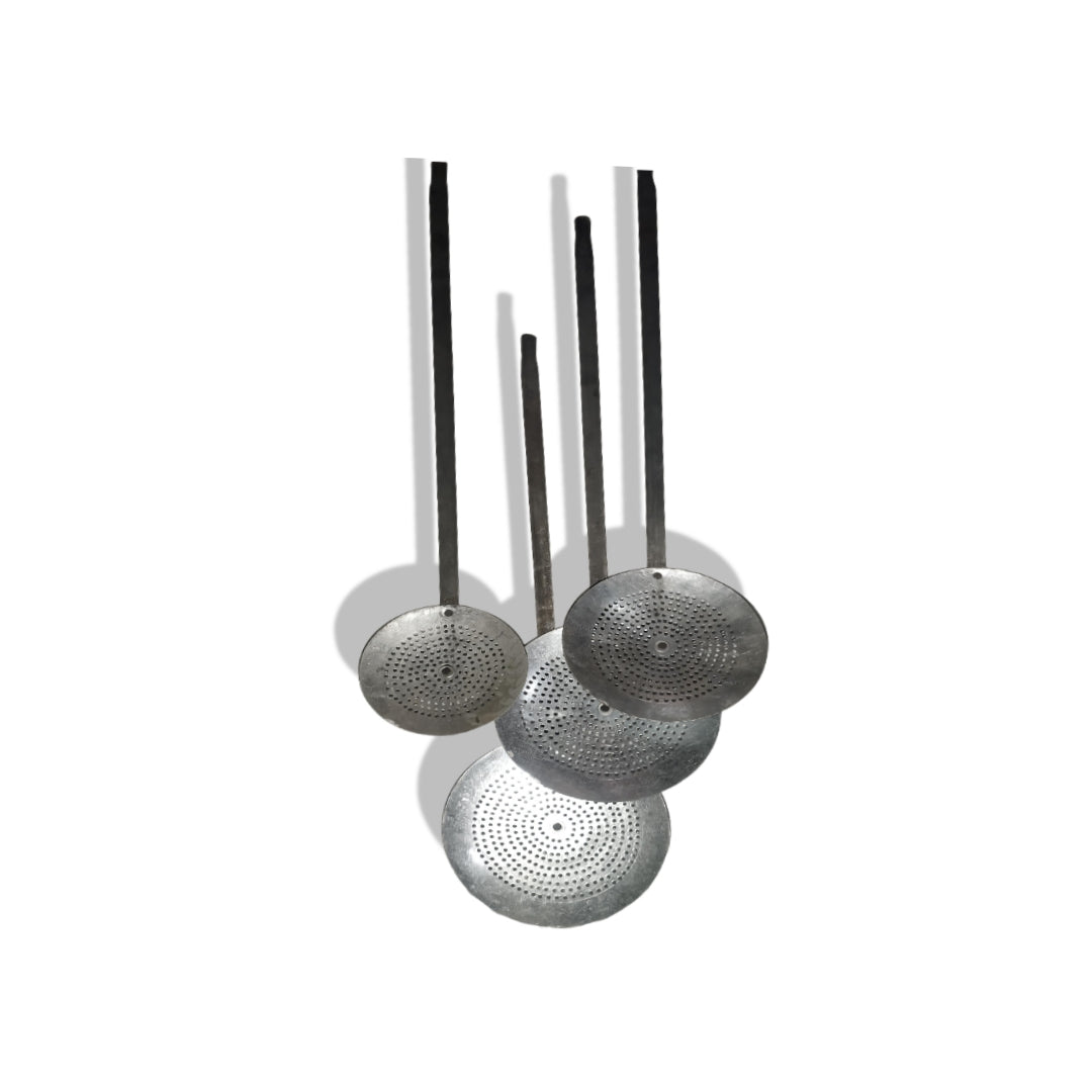 Traditional Oil Poniya / Jhara with Long Handle – Multiple Sizes