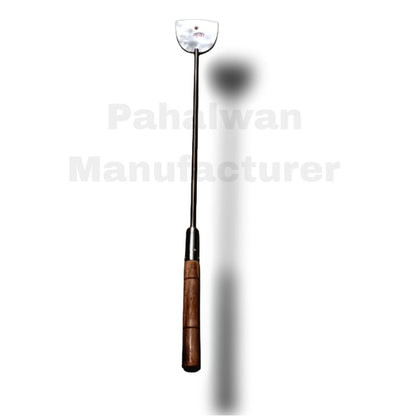 Stainless Finish Steel Palta with Heat-Resistant Wooden Handle