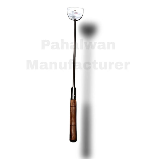 Stainless Finish Steel Palta with Heat-Resistant Wooden Handle