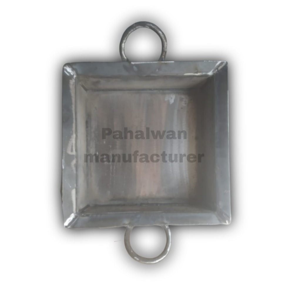 Square Ghewar Tawi / Jalebi Tawi – Heavy-Duty Traditional Indian Sweet Making Pan